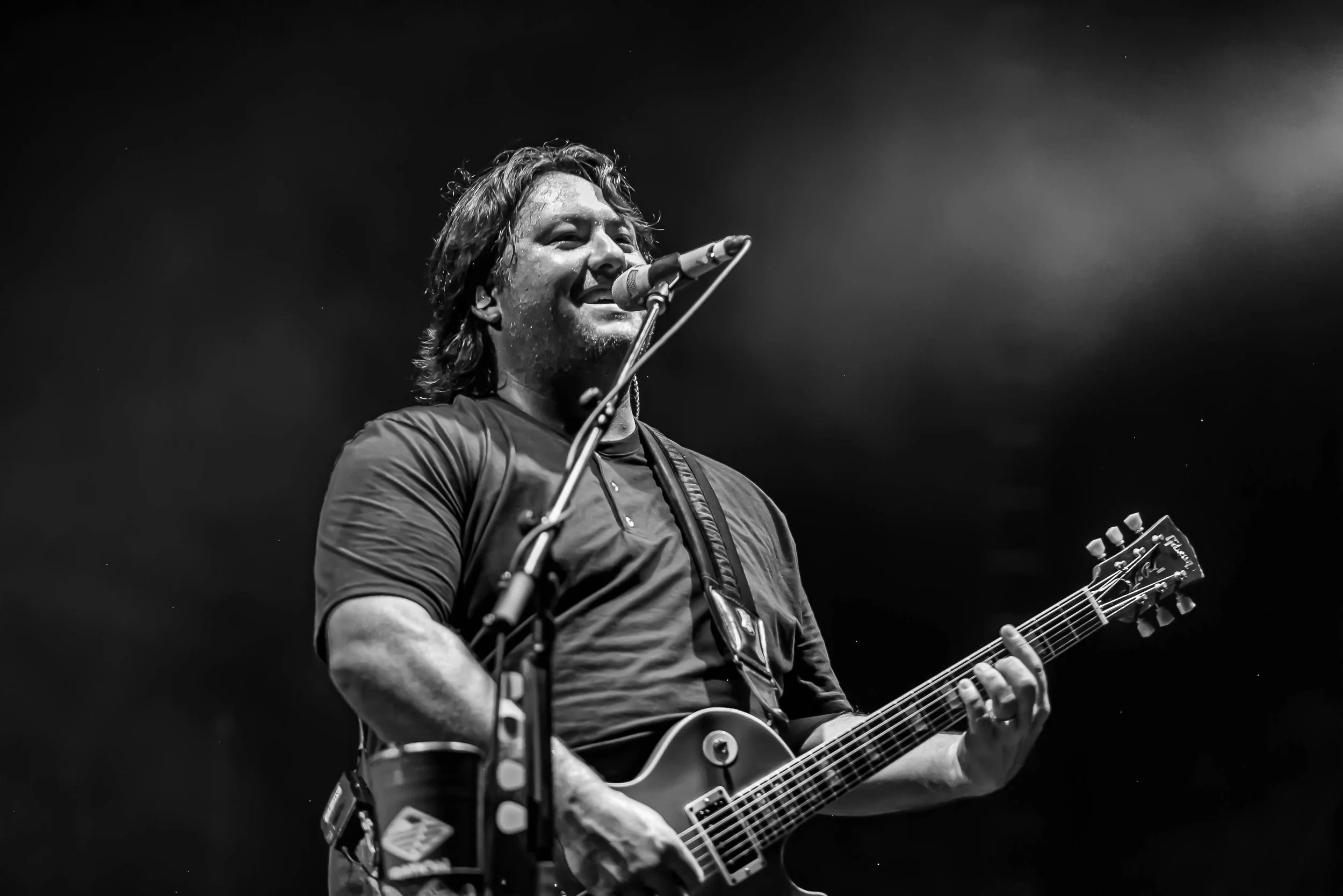 Iration performing on tour